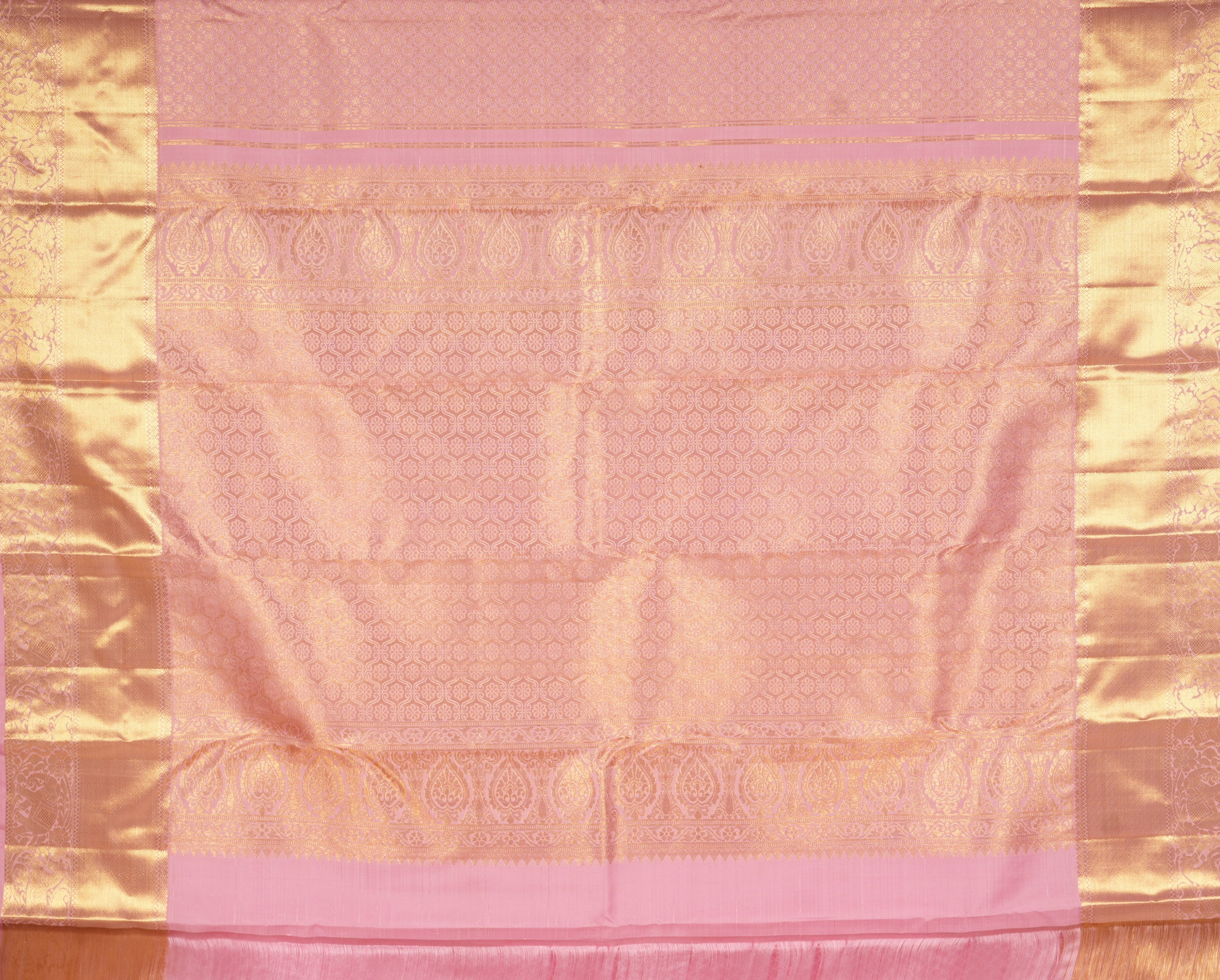 Light Pink Pure Handloom Kanchipuram Saree With Gold Zari Border